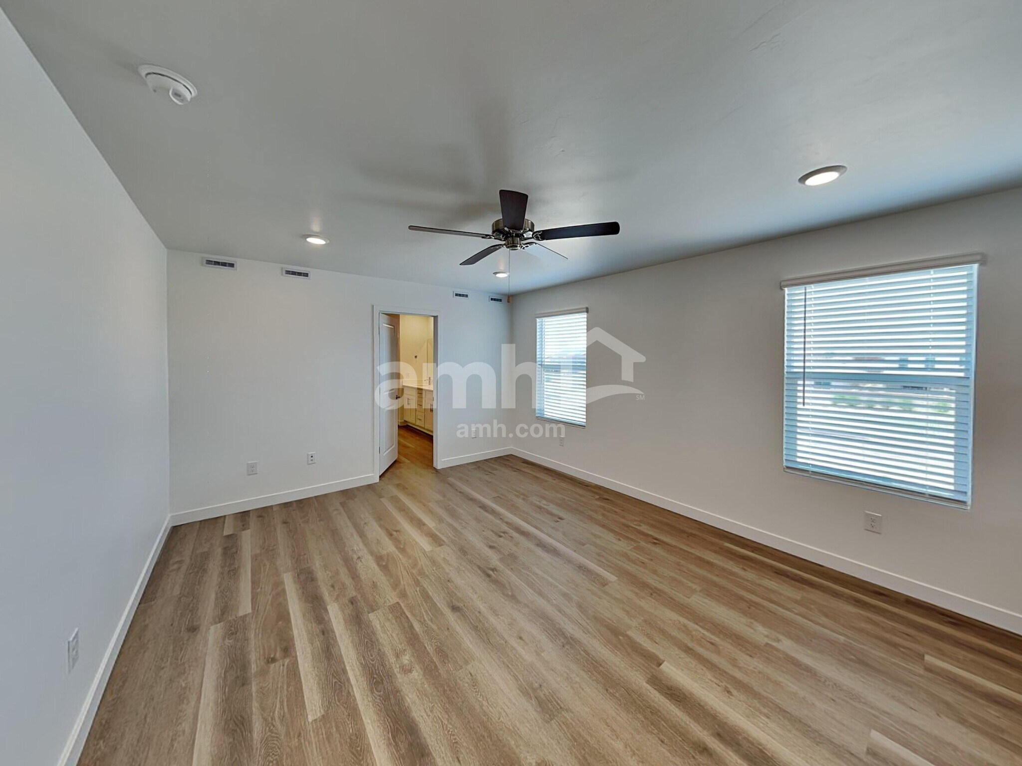 Building Photo - 6509 E Paseo Alga