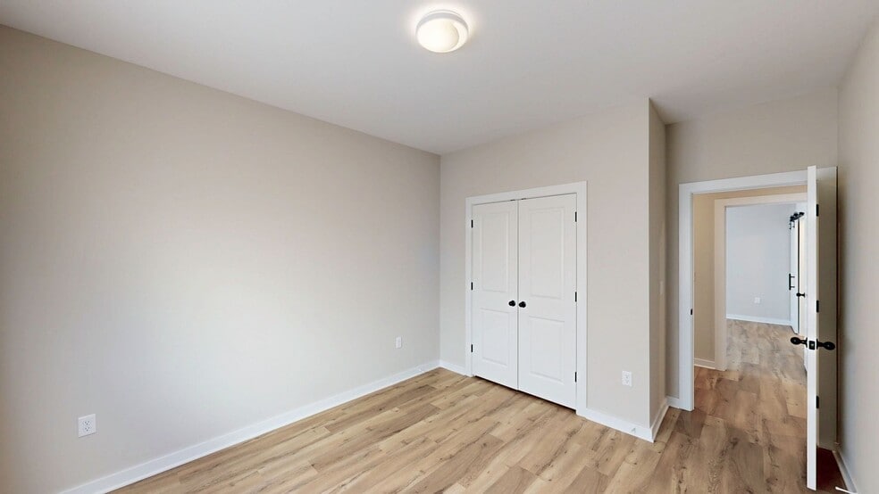 Building Photo - 2126 W Elk Ridge Ave