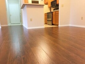 Building Photo - 2317 Vicente Ct