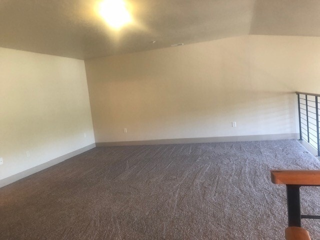 Building Photo - Exceptional 2bed/2bath @ Hyde Park! Availa...