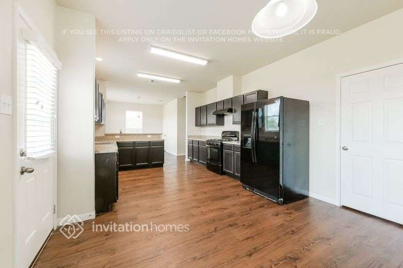 Building Photo - 3715 Iris Ridge Way