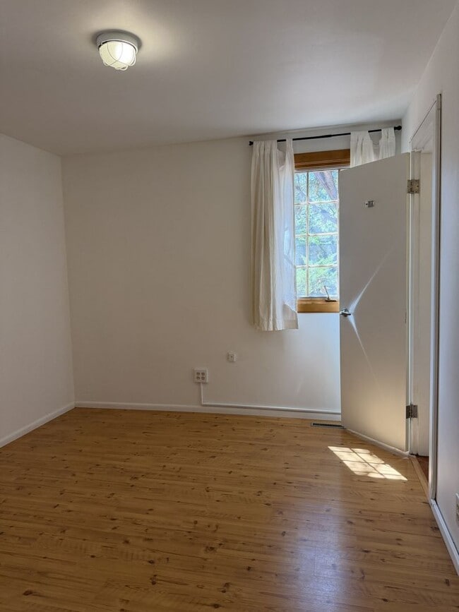 Building Photo - 641 Garcia St