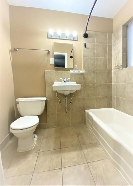 Building Photo - 427 W 17th St