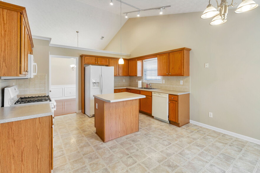 Building Photo - 1461 Beckley Pointe