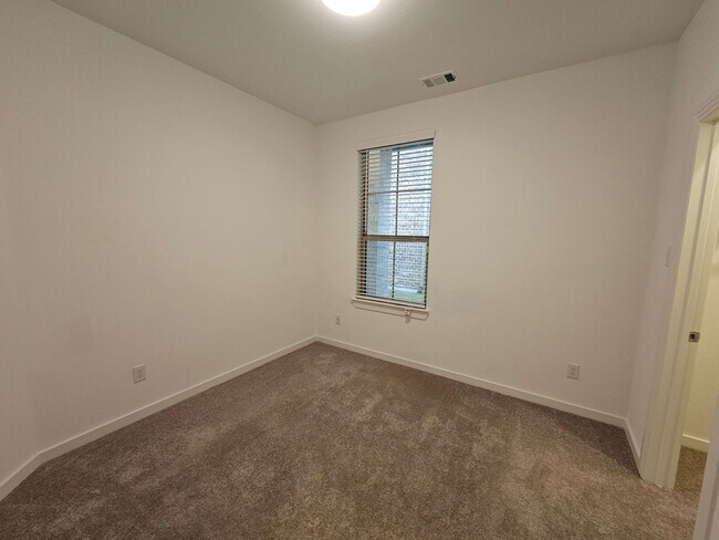 Building Photo - Available now ready for immediate move in  Heartland, TX