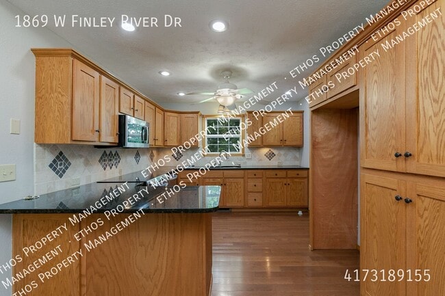 Building Photo - 1869 W Finley River Dr