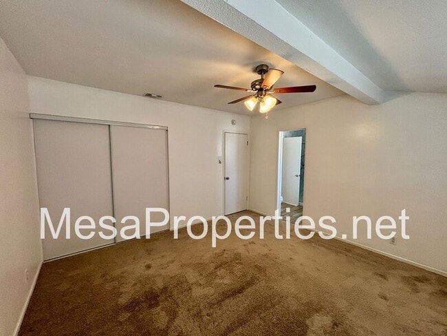 Building Photo - 1481 N Grove Ave