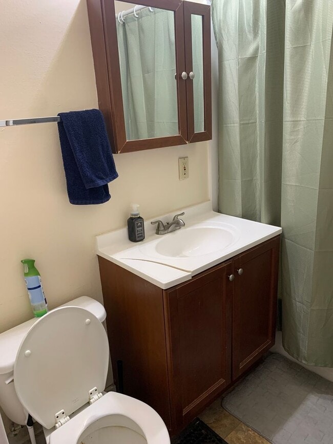 Building Photo - 1614 Adams St