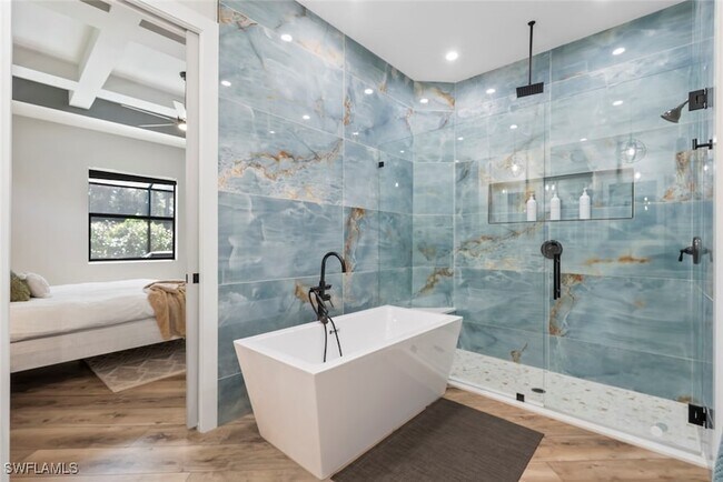 Building Photo - 3530 Hibiscus Ave