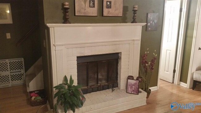 Building Photo - 1716 Ward Ave NE