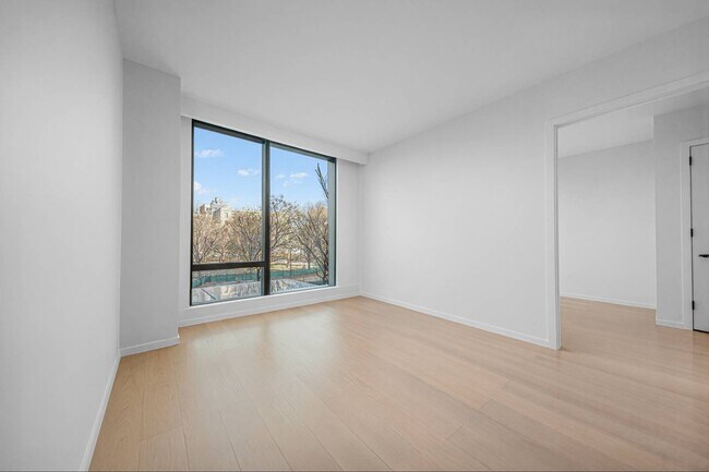 Building Photo - 11-36-36 45th Rd