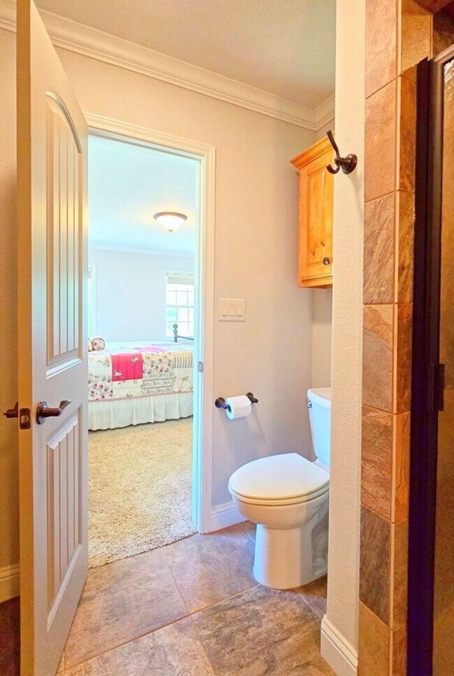 Building Photo - 7618 TX-87