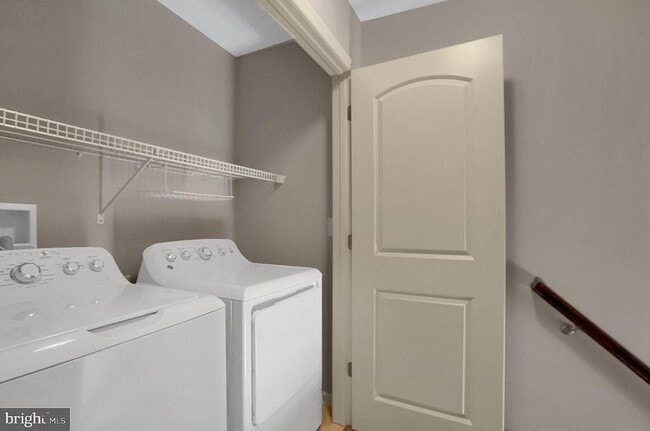 Building Photo - 22 Spring View