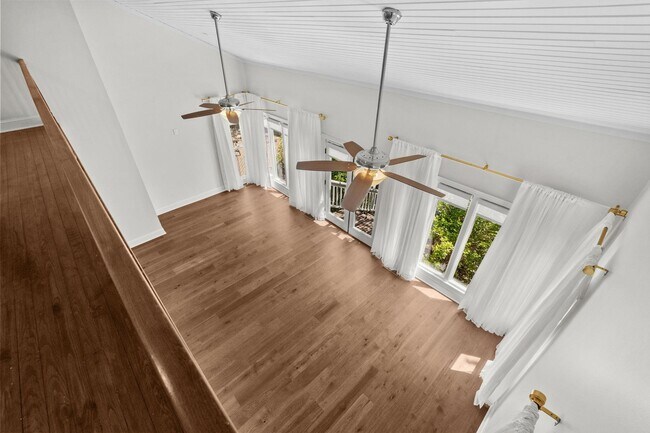 Building Photo - 5704 Woodside Ave