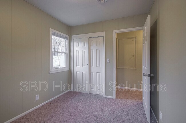 Building Photo - 1608 S Ralston Ave