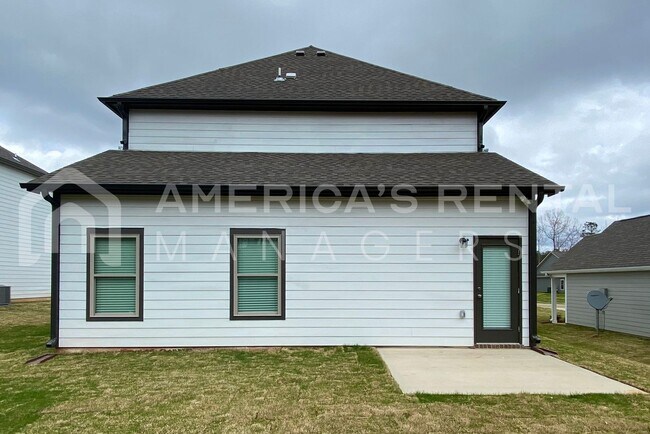 Building Photo - Home for Rent in Jemison, AL! Available to View!