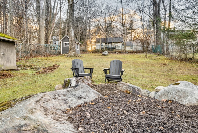 Building Photo - 25 Cottage Grove Rd