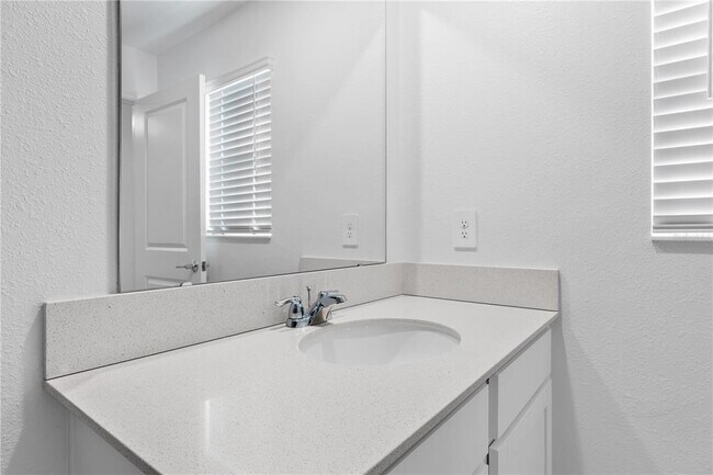 Building Photo - 15633 Water Spring Blvd