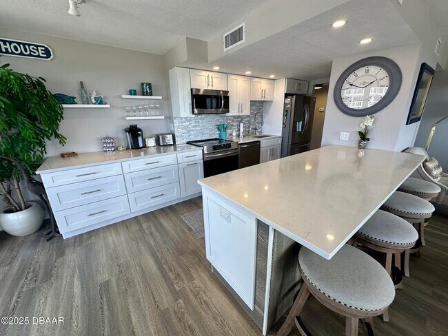 Building Photo - 2900 N Atlantic Ave