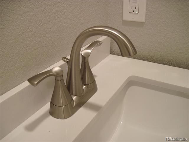 Building Photo - 1965 Dewhirst Dr