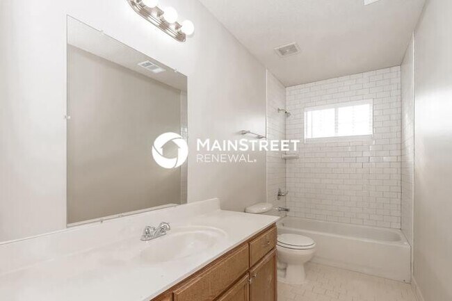 Building Photo - 4 Bedroom Pet-Friendly Home in COLLIERVILLE, TN with Main Street Renewal