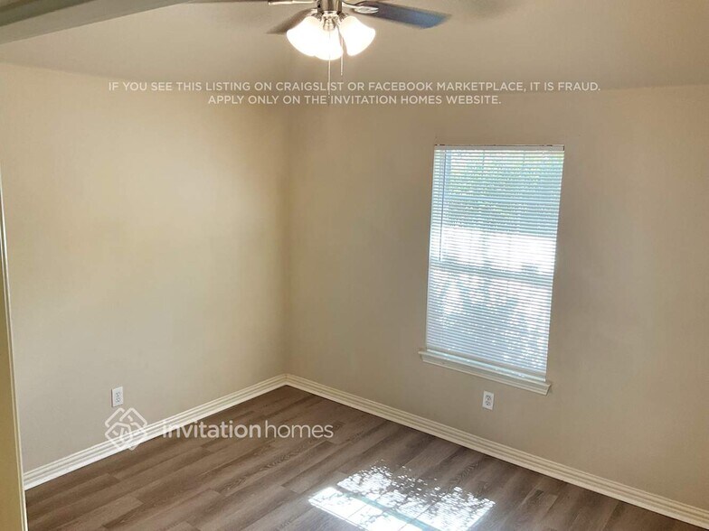 Building Photo - 515 Hidden Meadow Ct