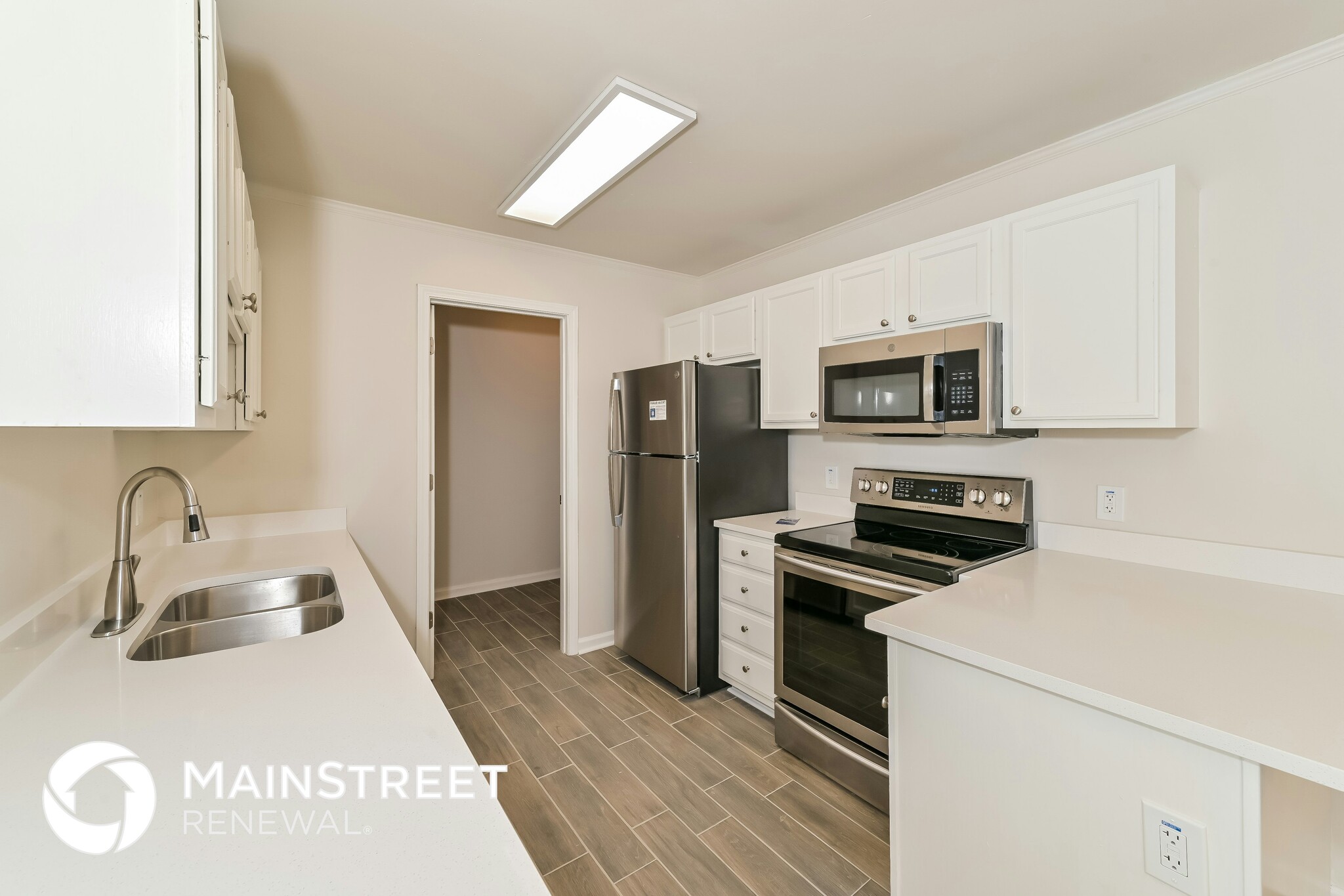 Building Photo - 10520 Lone Star Way