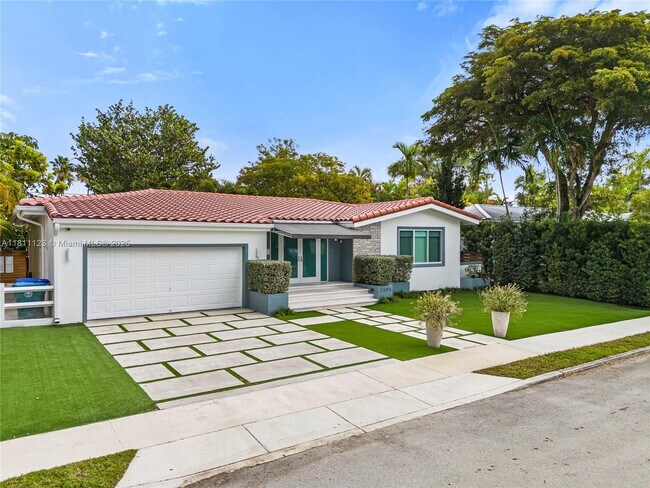 Building Photo - 3505 Crystal View Ct