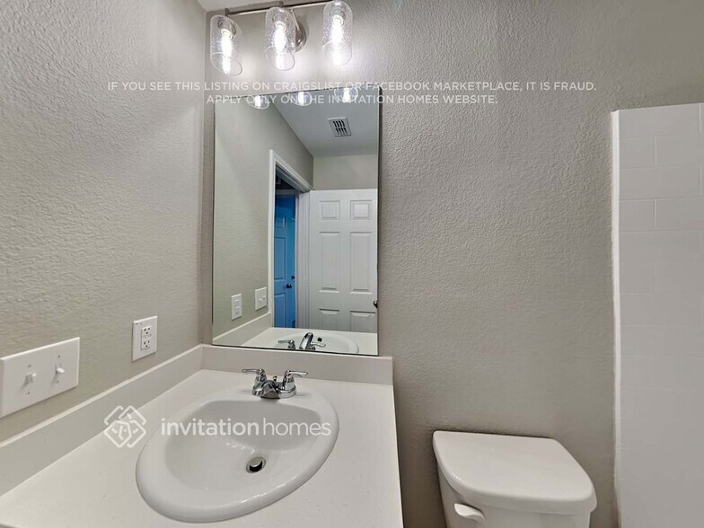 Building Photo - 1807 Edgemoor Wy