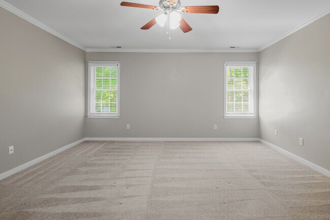 Building Photo - 3924 Liberty Point Dr