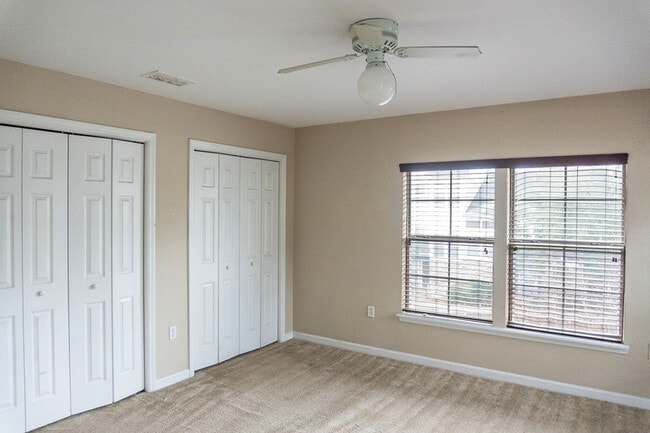 Building Photo - 2295 Del Carmel Way