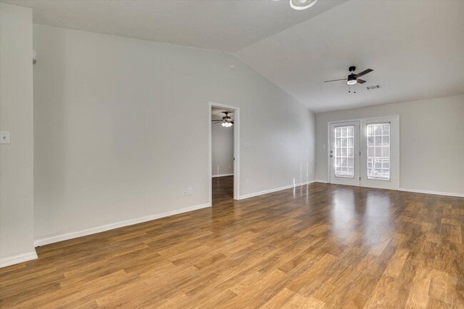 Building Photo - 150 Portofino Ln SW