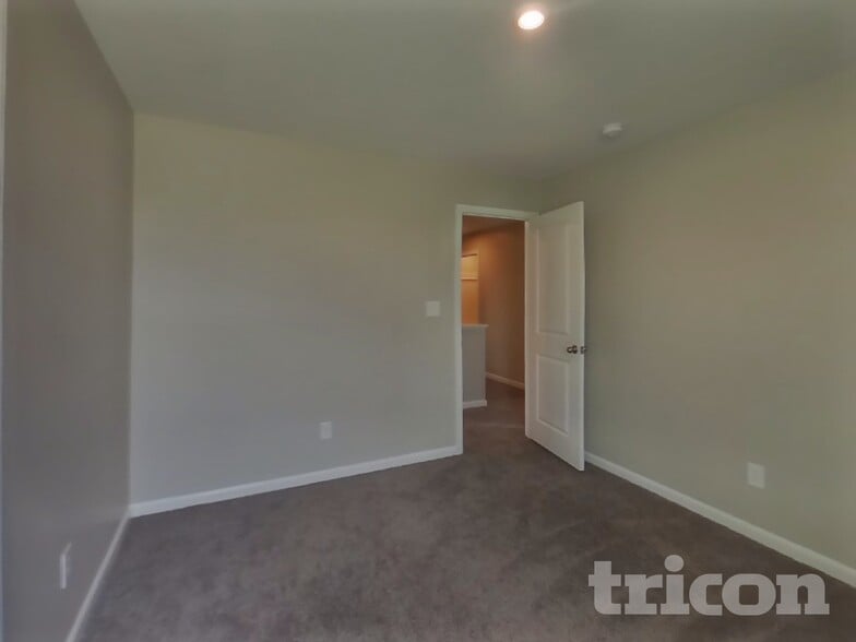 Building Photo - 8514 Hulton Rd