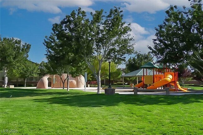 Building Photo - 8113 Slate Falls St