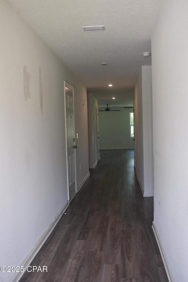 Building Photo - 1570 Aldoro Cir