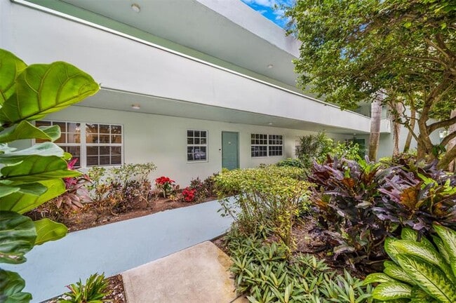 Building Photo - 903 Cypress Grove Dr