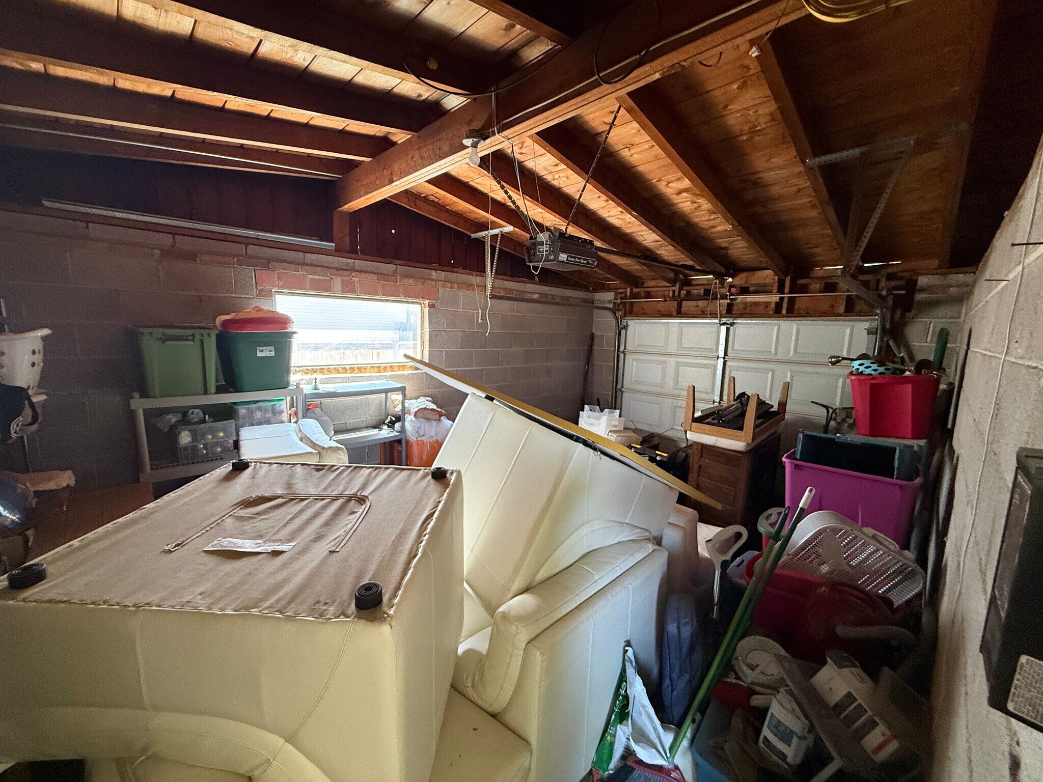 Building Photo - 2627 E Melony Dr