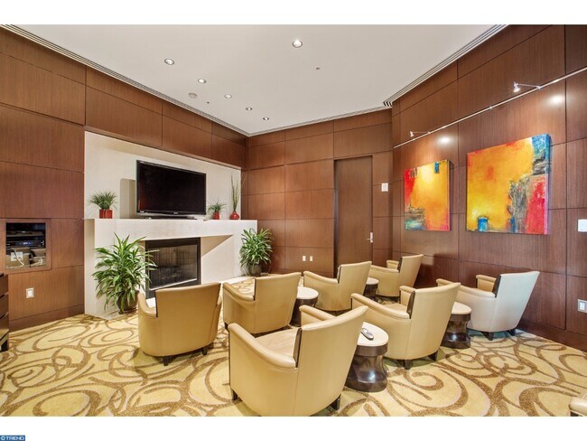 Building Photo - 1414 S Penn Square