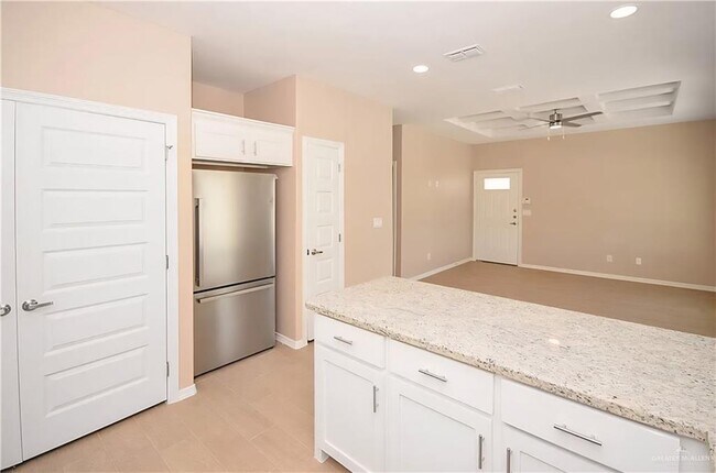 Building Photo - 23 West Dr