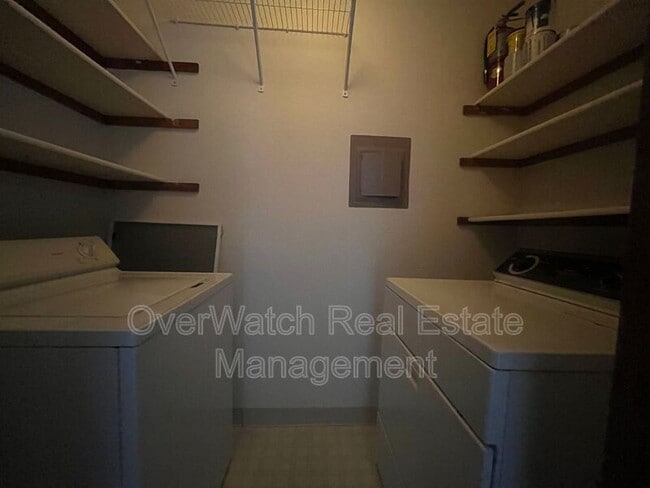 Building Photo - 8116 Boundary Ave