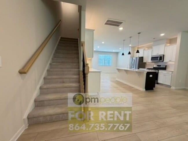 Building Photo - 7 Trakas Ct