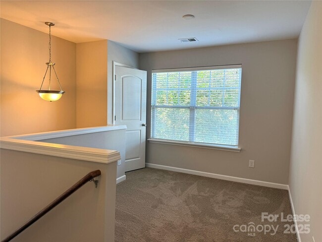 Building Photo - 10577 Bunclody Dr