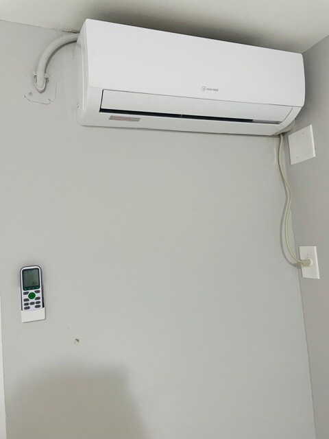 Building Photo - 1704 N 32nd Ct