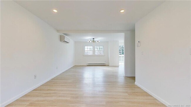 Building Photo - 37 Village Rd