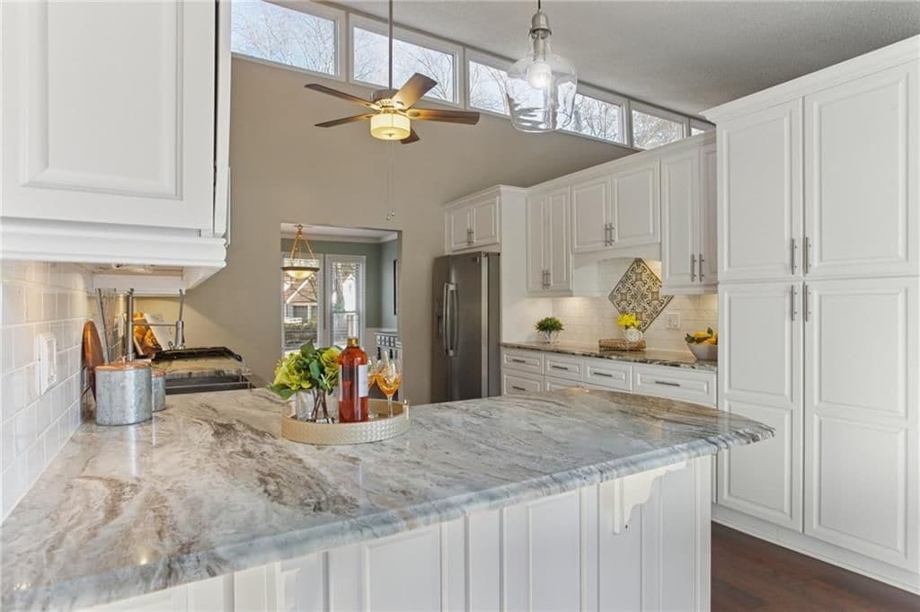 Building Photo - 2238 N River Trail