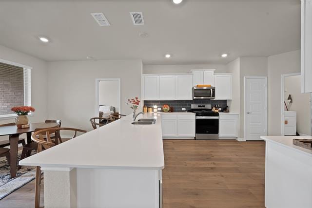 Building Photo - 9720 Lariat Dr