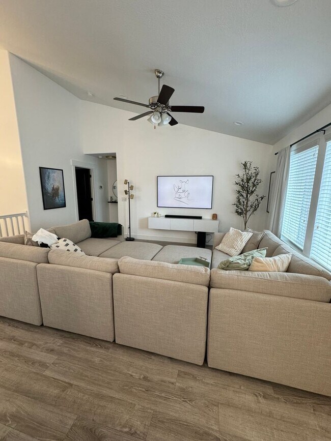 Building Photo - Beautiful Herriman Home for rent!