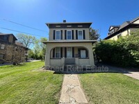 Building Photo - 545 Rockdale Ave