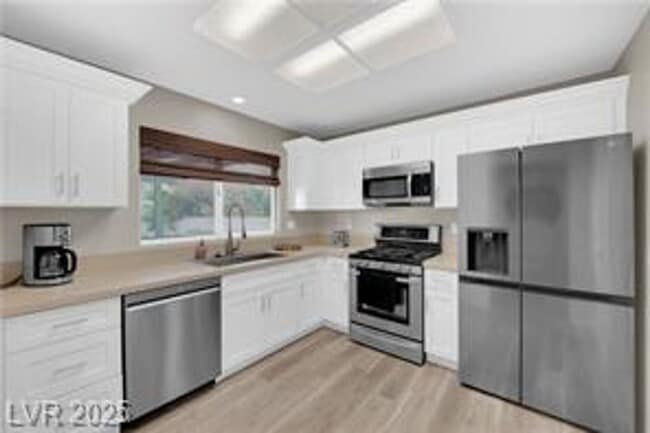 Building Photo - 55+ Community Sun City Summerlin