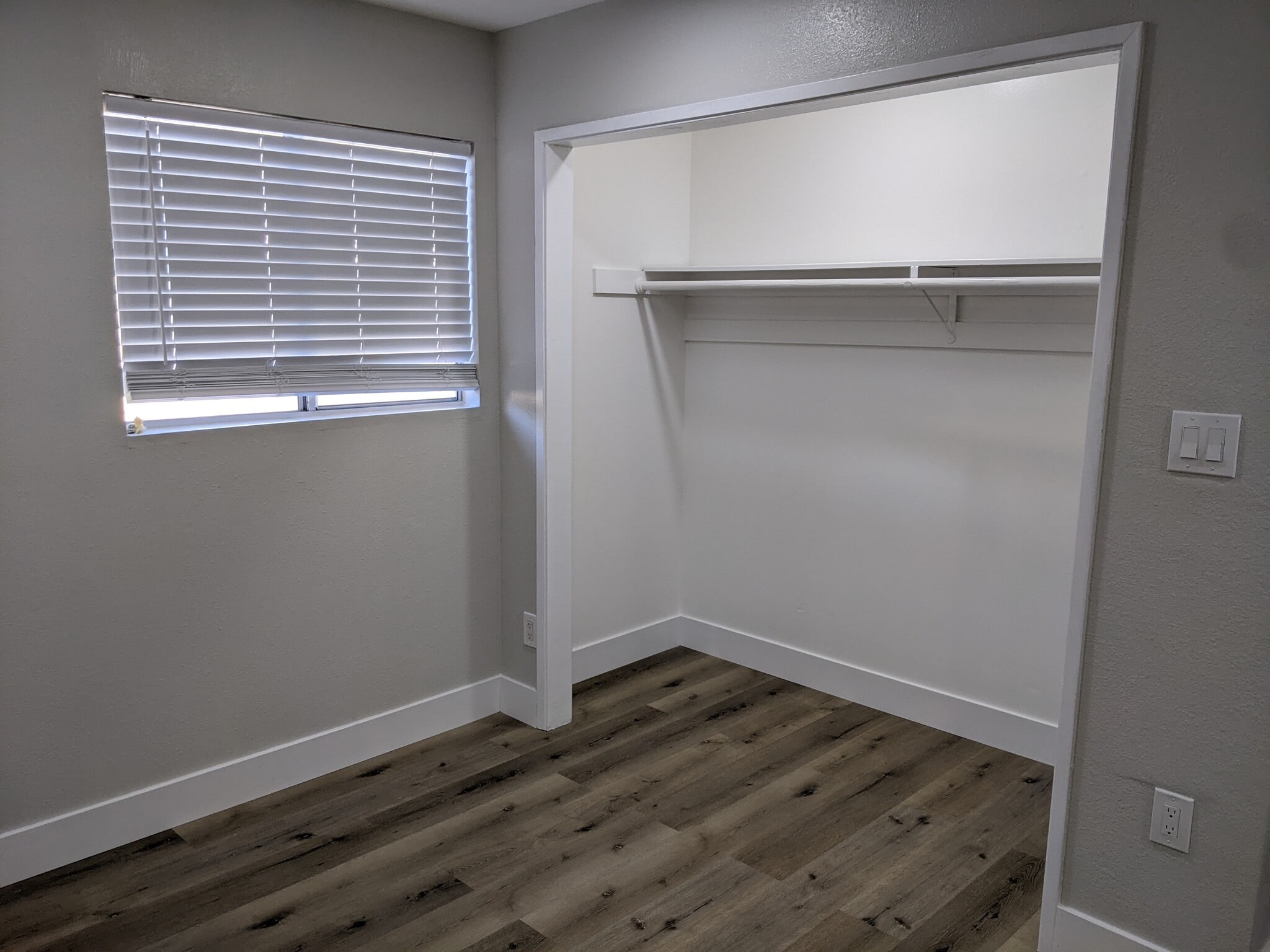 Backhouse - 3318 W 157th St